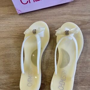 Chemistry Cream Sandals Classic Style